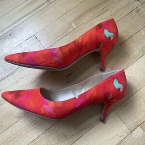 UNISA ‘Calley2’ Pointed‎ Toe red abstract Womens kitten heels Size 8 M